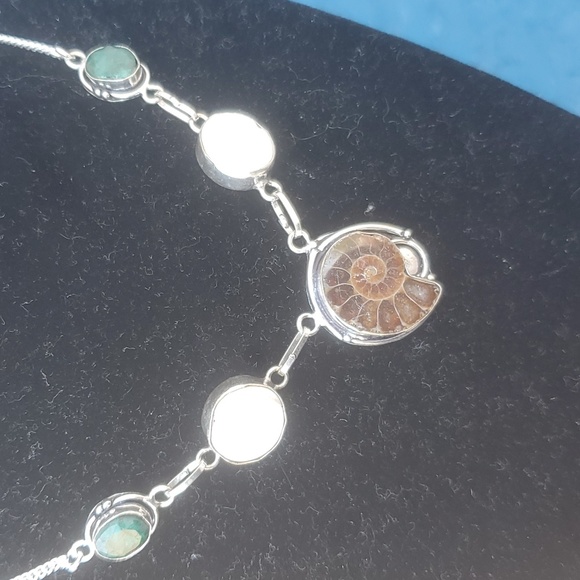 New Ammonite Fossil, Shiva Eye and Emerald 925 Silver Necklace. - Picture 11 of 11